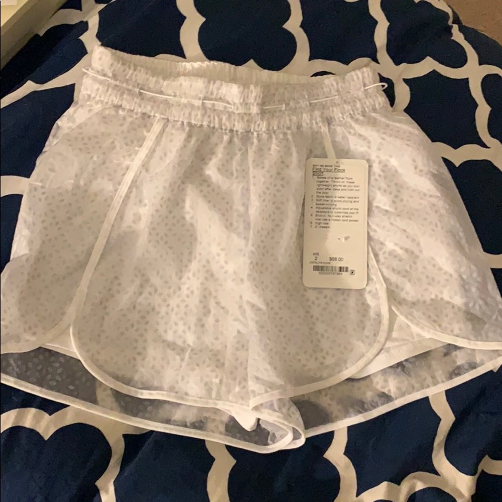 Lululemon shorts size 2